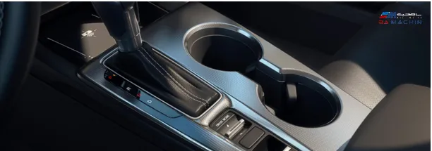 نمایی از کنسول میانی هوندا سیویک 2025 شامل دستهدنده اتوماتیک، ترمز پارک برقی و دکمه Brake Hold نمایی از کنسول میانی هوندا سیویک 2025 شامل دستهدنده اتوماتیک، ترمز پارک برقی و دکمه Brake Hold
